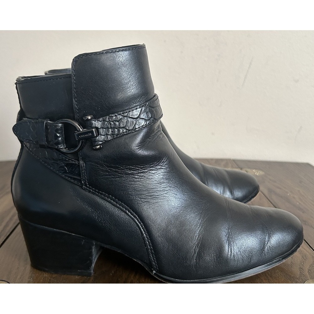 Coach Paulina Womens 7.5B Black Leather Classic Boots Booties Ankle Buckle